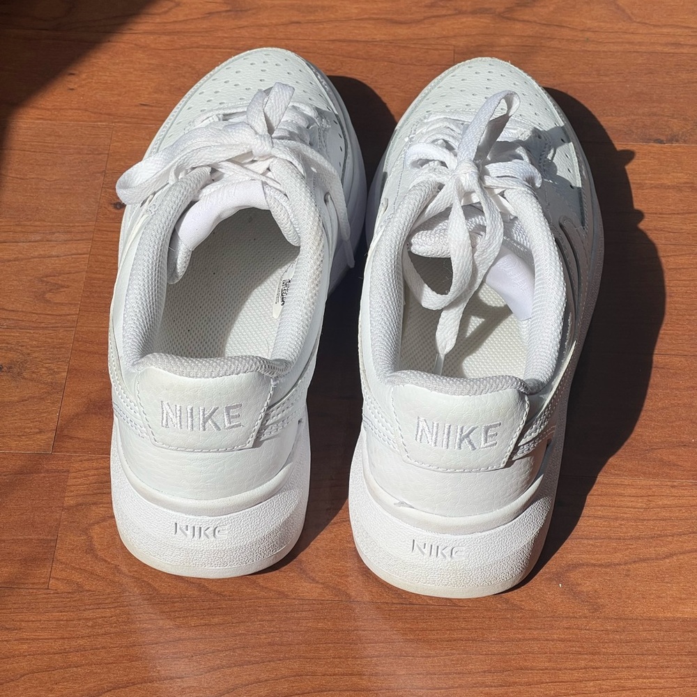 White sneakers, court vision alta sneaker.